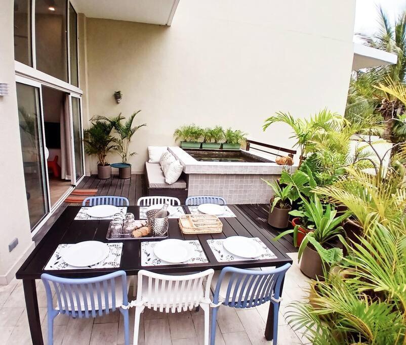 Seaside 3 Suites Penthouse With Pool Gym & Bbq Terrace 캅마를로 외부 사진